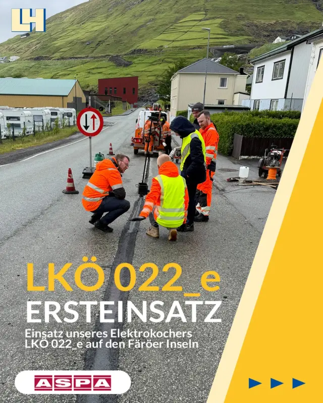 Ein spannendes Projekt in außergewöhnlicher Umgebung! 🌍

Gemeinsam mit der ASPA GmbH aus Hamburg waren wir auf den Färöer Inseln im Einsatz. Hintergrund: Im Zuge der Glasfaserverlegung gab es immer wieder Probleme mit der Haltbarkeit von Walzasphalt – nach spätestens zwei Jahren war eine Erneuerung nötig.

Auf einer Testbaustelle wurde jetzt eine neue Lösung erprobt: Das Schließen der Trench mit Gussasphaltgranulat bei 220 °C. Mit dabei: Unser Elektrokocher LKÖ 022_e, der bei Temperaturen unter 10 °C mit einer beeindruckenden Akkulaufzeit von ca. 15 Stunden seinen Ersteinsatz feierte.

Wir sind gespannt auf die weiteren Ergebnisse dieses Projekts!

#LinnhoffHenne #Gussasphalt #Innovation #Glasfaser #Färöer #Elektrokocher #Nachhaltigkeit #Maschinenbau